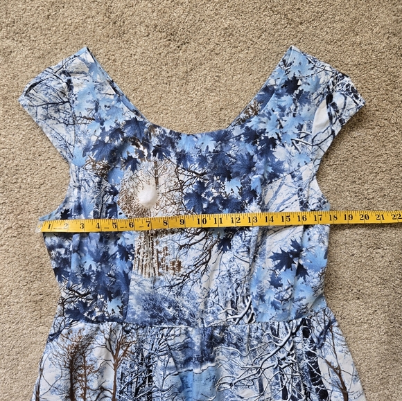 NWT Retrolicous Winter Seasonal Keyhole Cut Cap Sleeve A Line Dress Size 1X - Picture 8 of 11